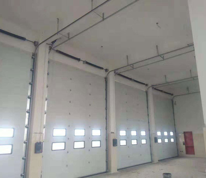 工業(yè)滑升門(mén)